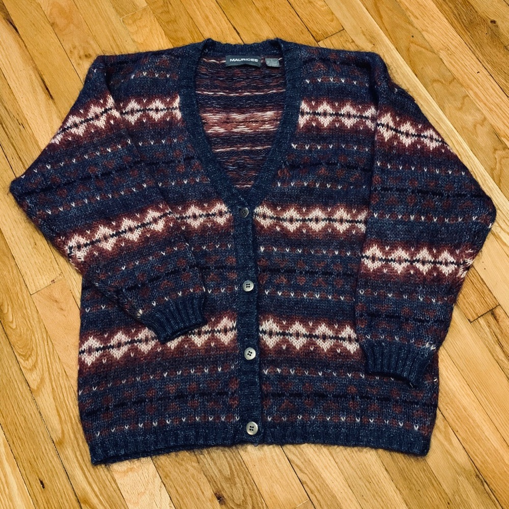 WOMENS VINTAGE MOHAIR CARDIGAN!